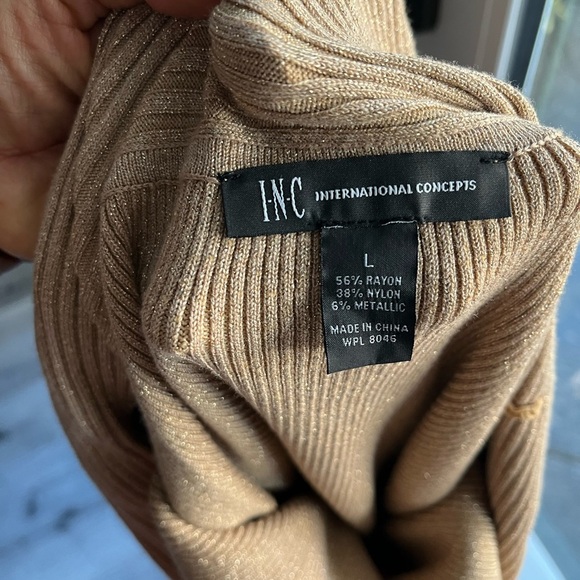 NWT Women’s Tan shimmer off the shoulder option cardigan sweater by INC Size L - Picture 5 of 5